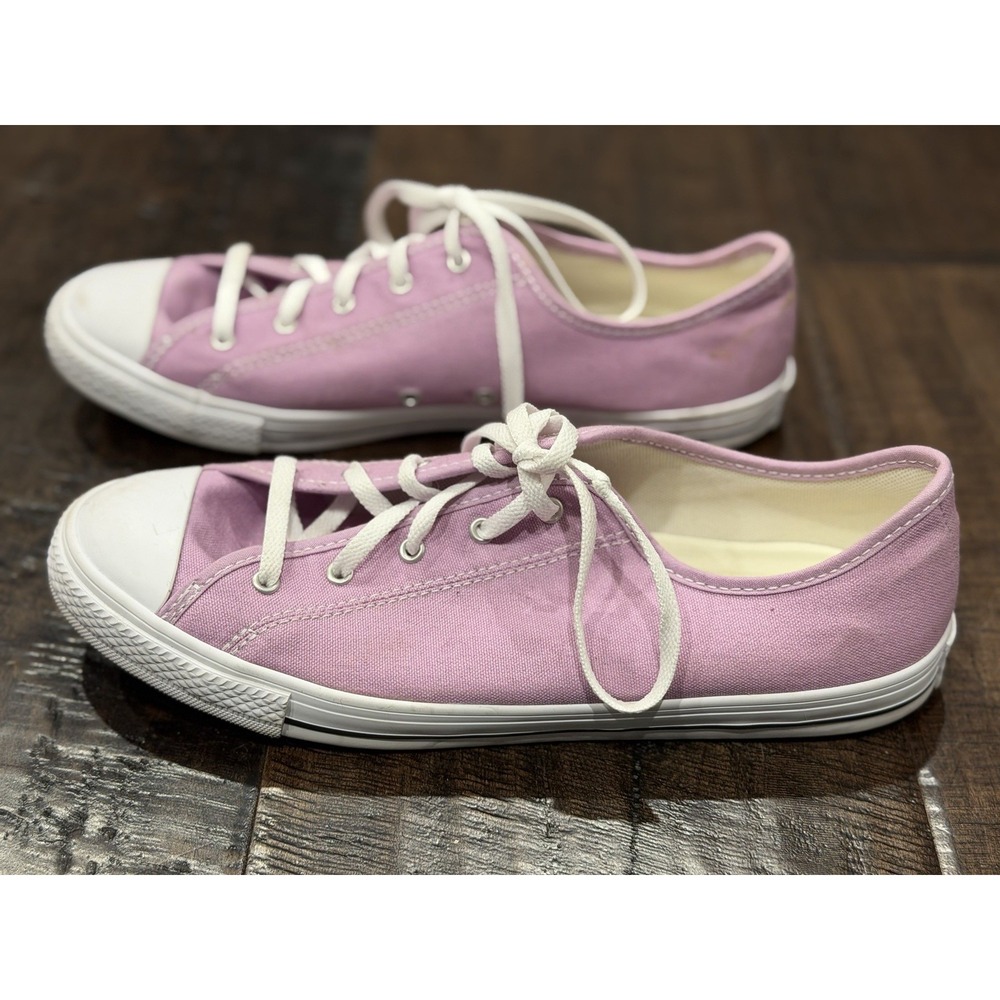 Converse All‎ Star Chuck Taylor Women's Size 9 pink white Low Top Sneakers